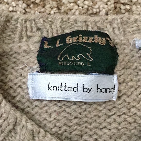 100% Wool Handknit.  Christmas Sweater Sz. Lg - Picture 3 of 4